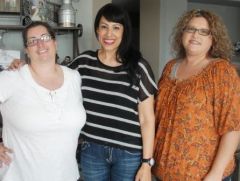 1 7 12 meeting veronica, me and monica