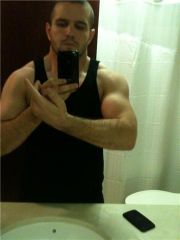 flexin in front of the mirror again. It's sad, but I live on the road, no other way to get pics.