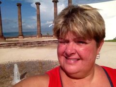 me in front of the fountain