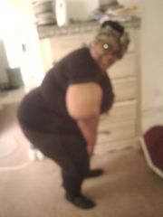 look @ that girl acting crazy LOL