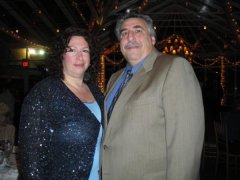 Here is Peter and his wife.  He had just gotten the lap band in November 2008.  He's a really nice guy, nice couple.  It was a pleasure to meet them.