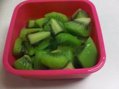 pinkbentokiwi