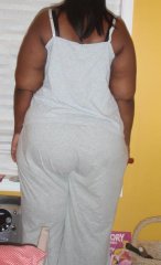 5-6-2009 (c)
Back view.
It does not seem as though much has changed in the back view.  This is a huge wake up call. I need to get serious about exercising.