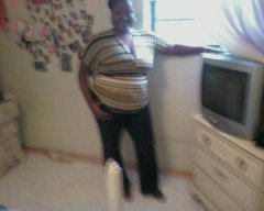 I think these jeans are a lil to big
