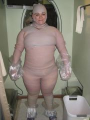 12 09 09 
First of 3 body wraps in Dec, hehe!