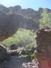 05 08 10
Hiking Picacho Peak