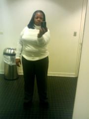 yes bathroom pic 2.5.10 206