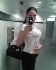 i think i weight between 157-160...my 1 year bandiversary is on october 6th...thats when i'll step on the scale....