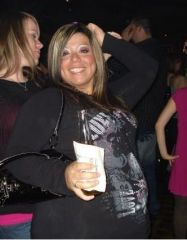 I just found this pic on my friend's facebook. So good to know I will NEVER look like this again. I was prob about 275 in this pic. 182 now