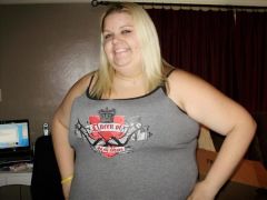 12 4 wks post op 09/04/2009... so tell me... how do you like my new implants? lil boxy but hey i might get use to it LMAO