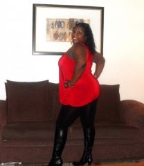 I REALLY DON'T LIKE THIS PIC BUT I PUT IT UP ANYWAY CUZ IT SHOWS THE WEIGHT LOSS!