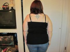 Look at that booty hahhaha.