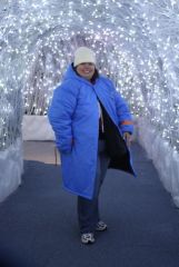 11 23 2009 Gaylord Palms Washington, I almost froze I could not close the coat to small for me.