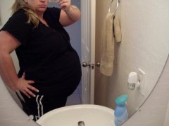 May 2008...Preggo... The week b4 i gave birth... @ 270!