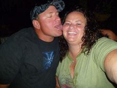 hubby can NEVER take a pic without the toungue or the bird showing :)