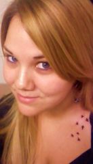 got a new tattoo on my collarbone..bc u can actually tell i have one now..one of my goals. 
@ 209 here (nov 2009)