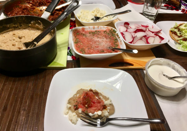 TostadaDinner.jpg.96e2f633af5638efdc78ecaaa0190d60.jpg