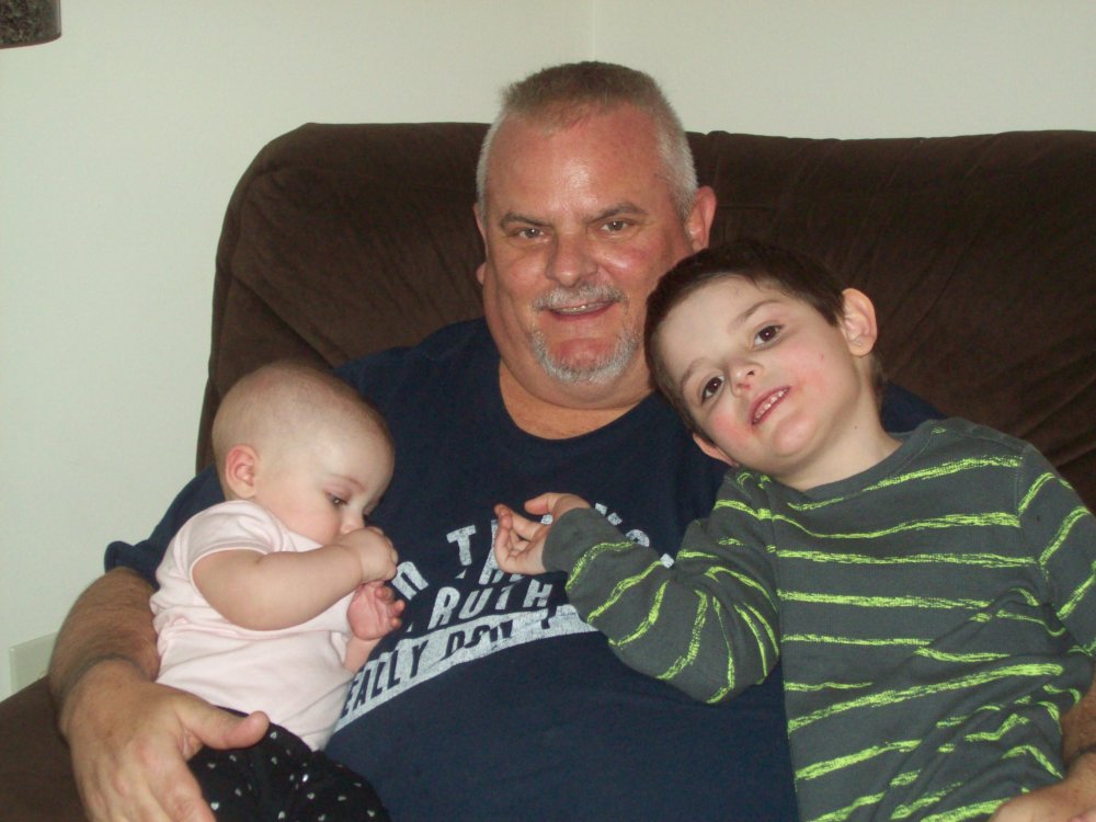 Julie and Grandkids 006.JPG