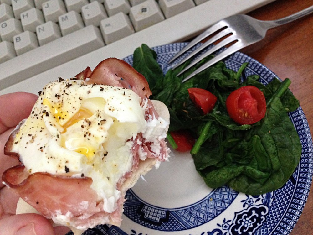 ham-egg-cracker-spinach-tom-bite-week4_web.thumb.jpg.f8a8b803a3e1b6934f501e29de70678a.jpg