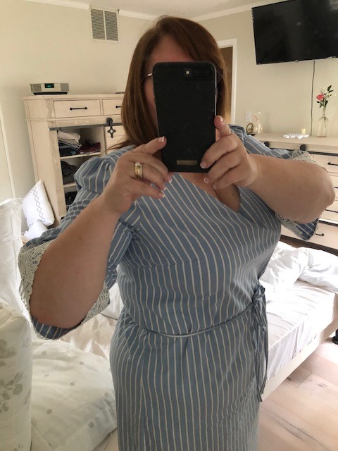 5af19e5389838_51downdress.jpg.8afc1e01ee54f8d83559013bd8e0c2e8.jpg