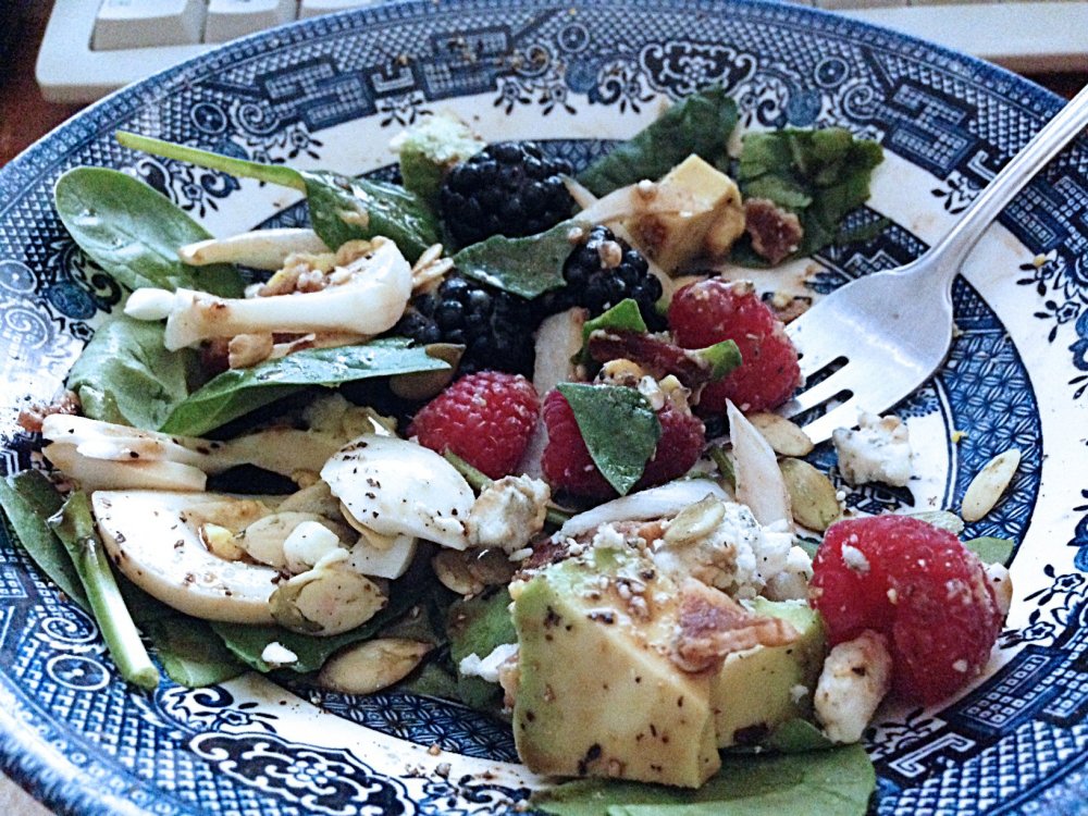 spinach-salad-tuna-salad-celery-afterweb_3695.thumb.jpg.912ba534272add81277442af142ec71c.jpg