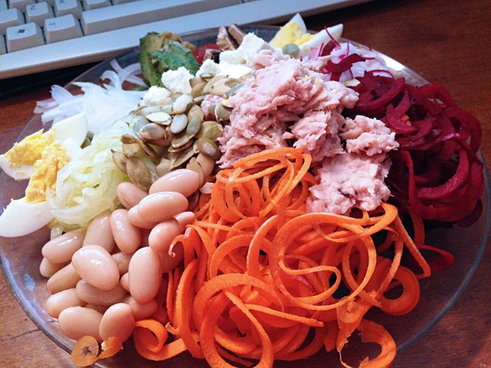 zoodle-salad-single-web_3682.thumb.jpg.ce1344bfa39e9512fe558ce43172da24.jpg