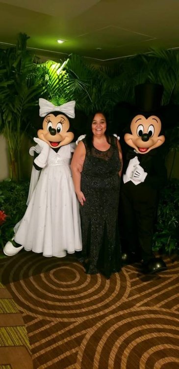1694585232_MickeyandMe.thumb.jpg.0169603f2924e742442d8a519f173aa1.jpg