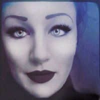 ElleBronwyn89