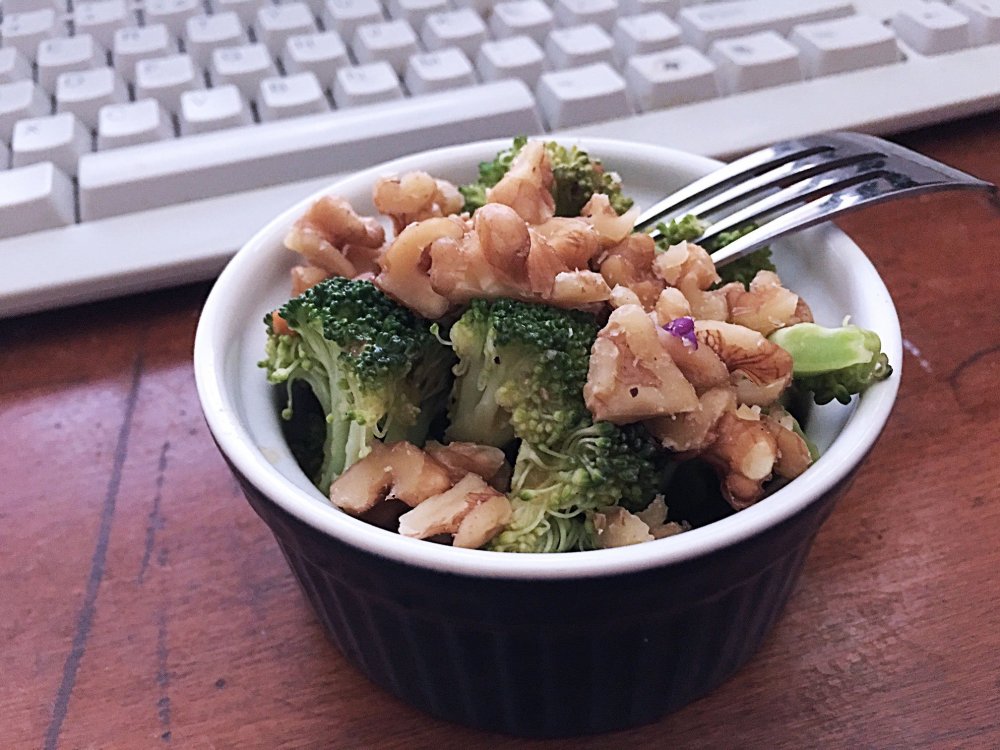 FMD_Day2Lunch_broccoliwalnuts_3878web.thumb.jpg.9166b32a410f23a67964335744f560f3.jpg