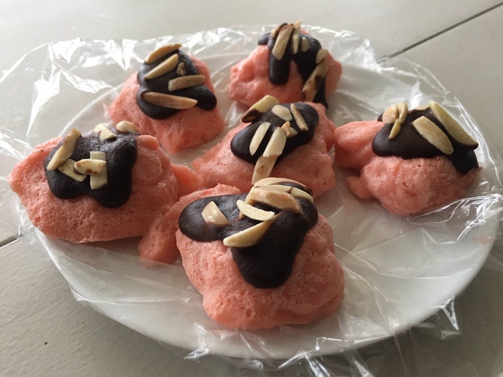 fluff-clouds-sfher-syrup-almonds_5165.thumb.JPG.37b929cf323015b287f8223fd2efa7ac.JPG