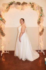 Bride under arch.jpg