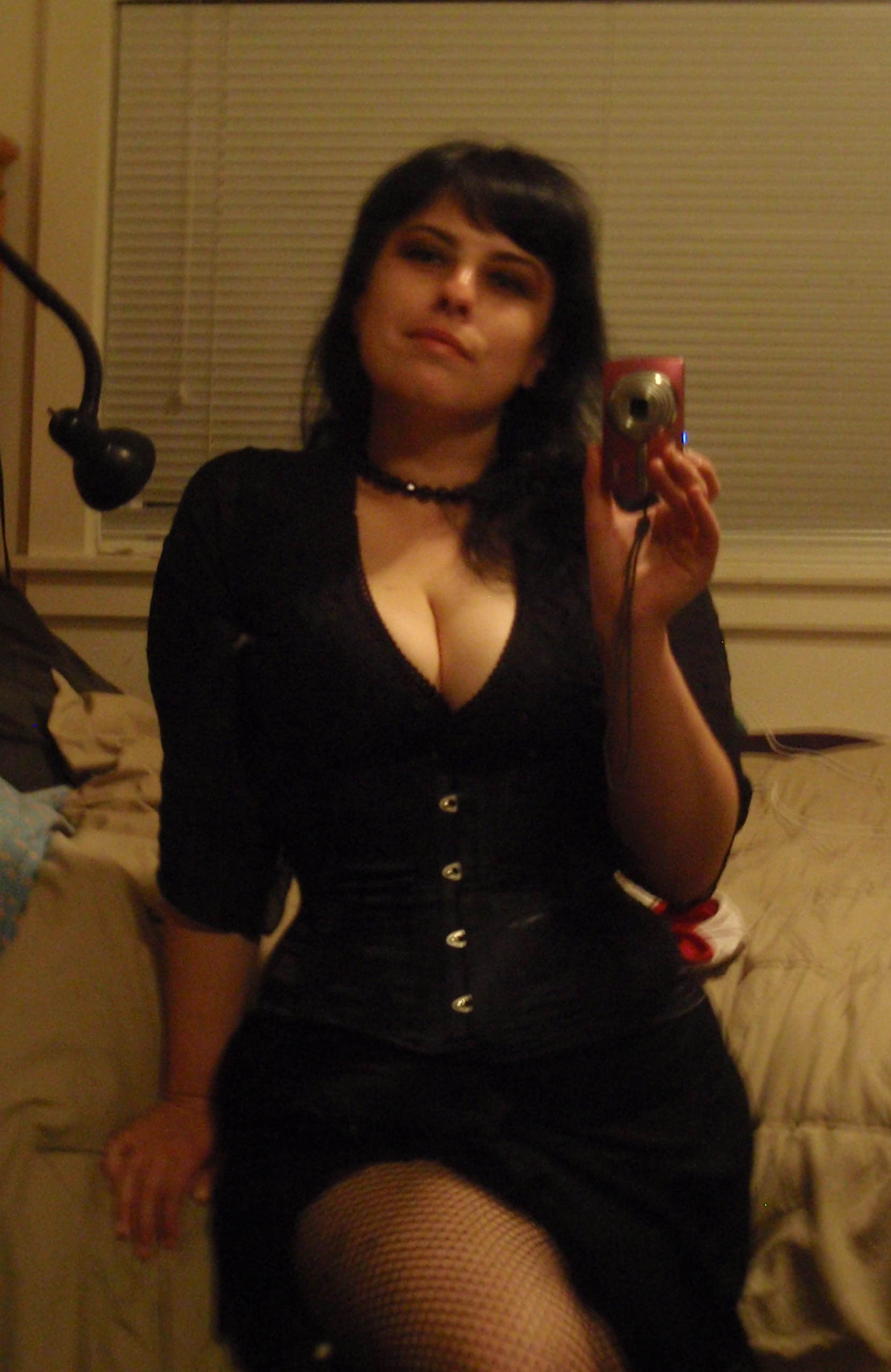 who can tell me is waist trainer useful ?