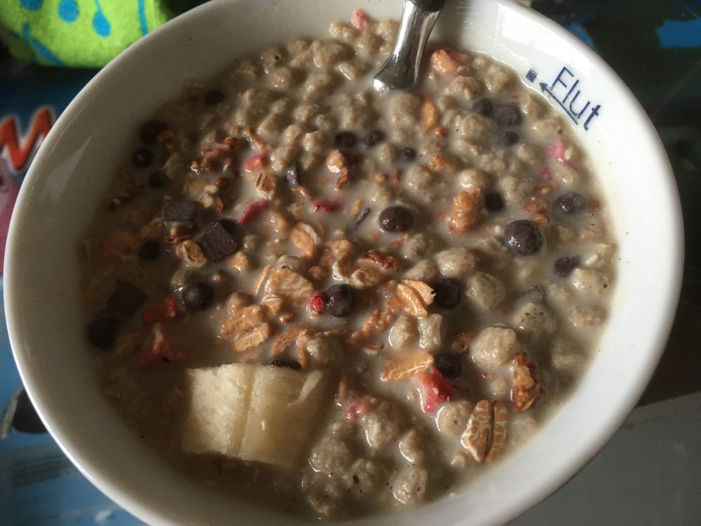 Muesli.thumb.jpg.0ec99e4e07a9da093f57d2d3fa9f8246.jpg
