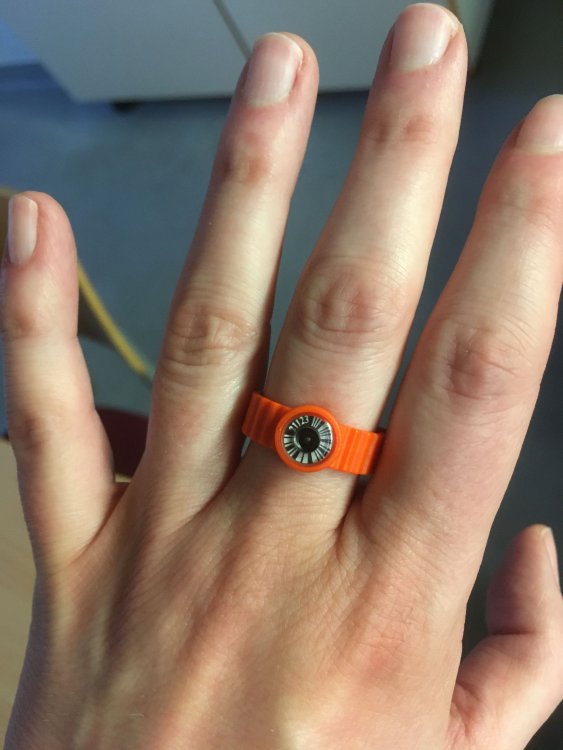 Jewelry.thumb.jpg.74d08b0872928d33ca785e0a650c3e1e.jpg