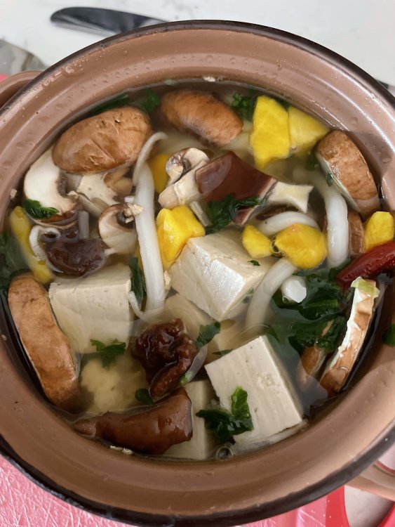 826332933_AsianSoup.thumb.jpg.236d0ba4393d940120bf0d4ed5ceeea2.jpg