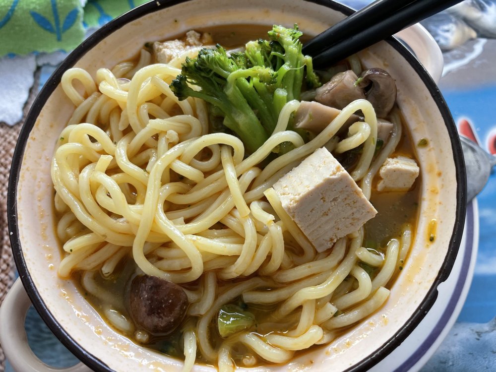 Ramen.thumb.jpg.7000597bc2436bea5c418cb6d417f722.jpg