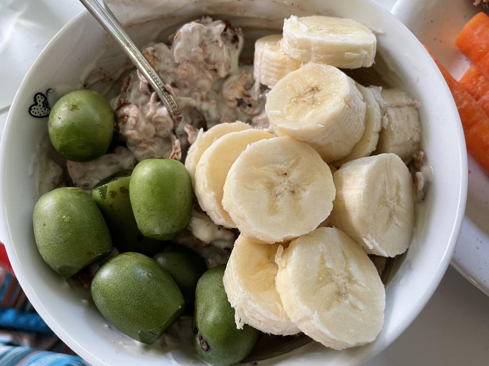 muesli.thumb.jpg.29abe860e131770c2ff0f84f09e27d7e.jpg