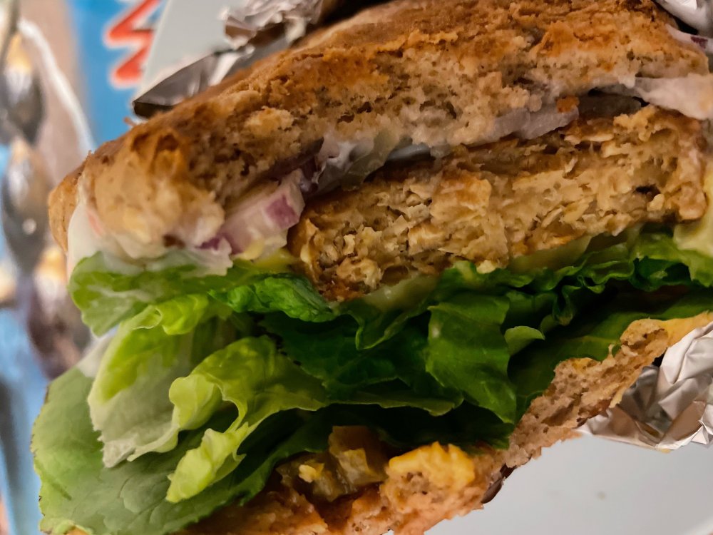 burger.thumb.jpg.4ed14ad29f055afd606b351c31b646d9.jpg
