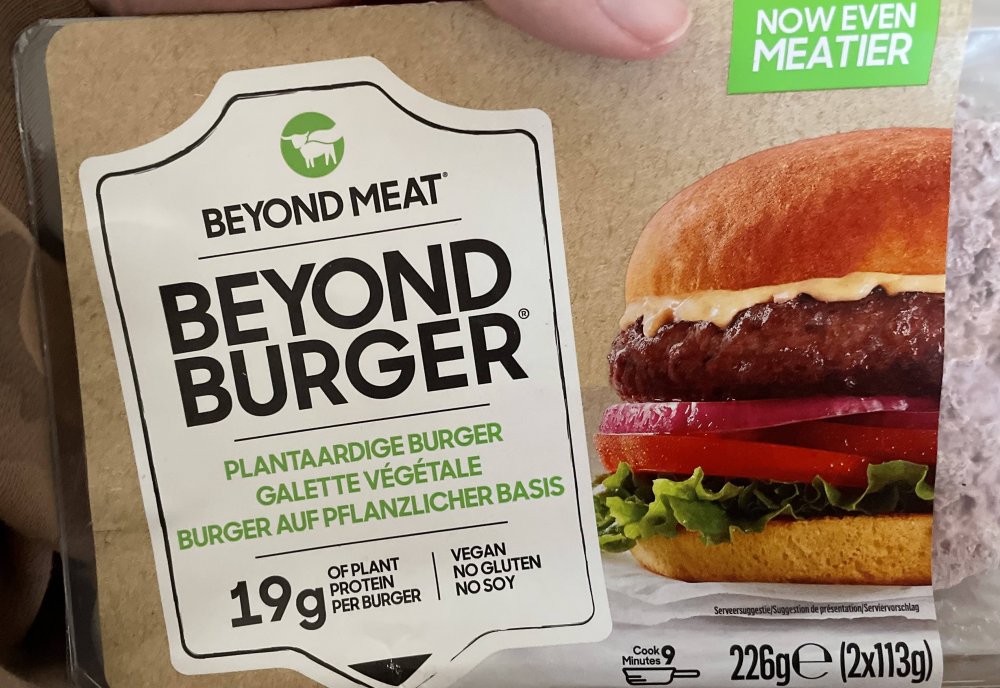 burger.thumb.jpg.dbf2dc36b40b4f0ddd04bb988b71541d.jpg