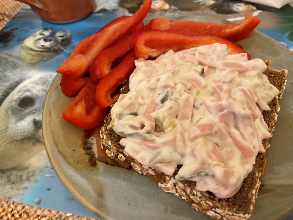 dinner.thumb.jpg.0fc40e8ba698e3cdbd859f704d4505ba.jpg
