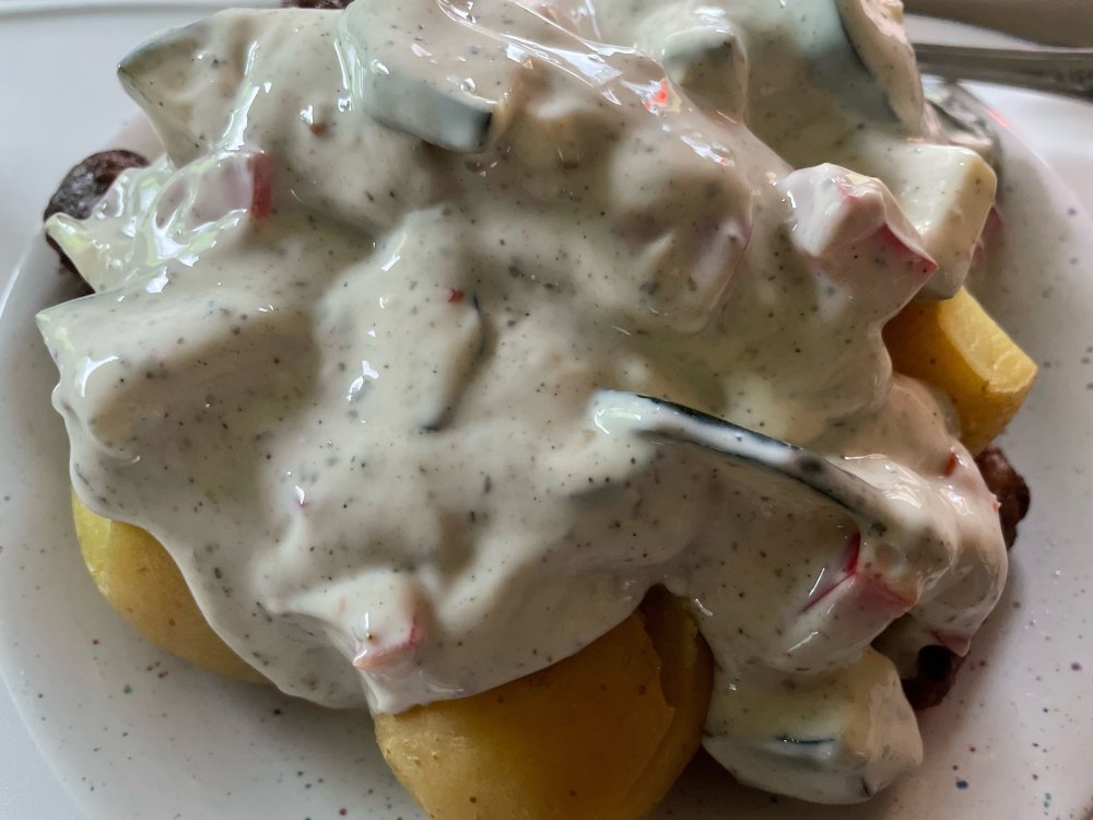 potatoes.thumb.jpg.f4e666353b8ba987aa875e88648079c1.jpg