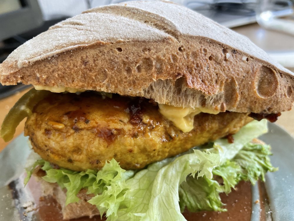 sandwich.thumb.jpg.663b151d9eb0e59635fd4004dbe0b547.jpg